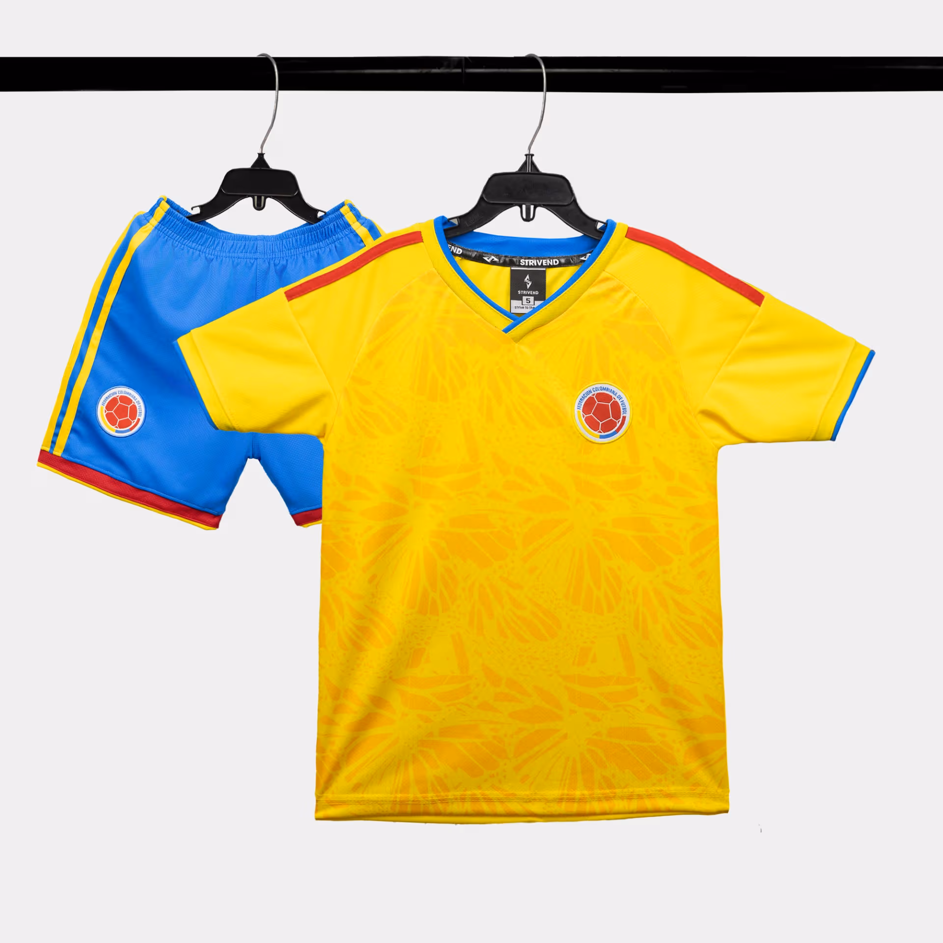 Strivend - Bộ Quần Áo Bóng Đá Trẻ Em Strivend Colombia Vàng WC26