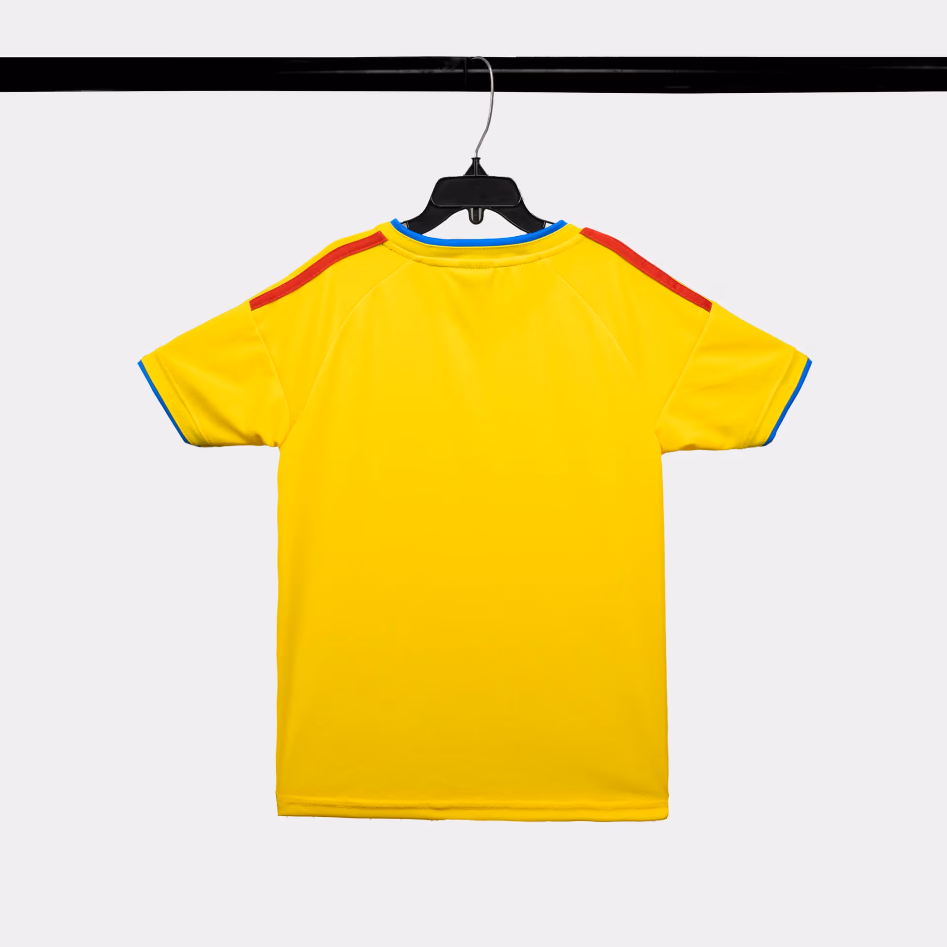 Strivend - Bộ Quần Áo Bóng Đá Trẻ Em Strivend Colombia Vàng WC26