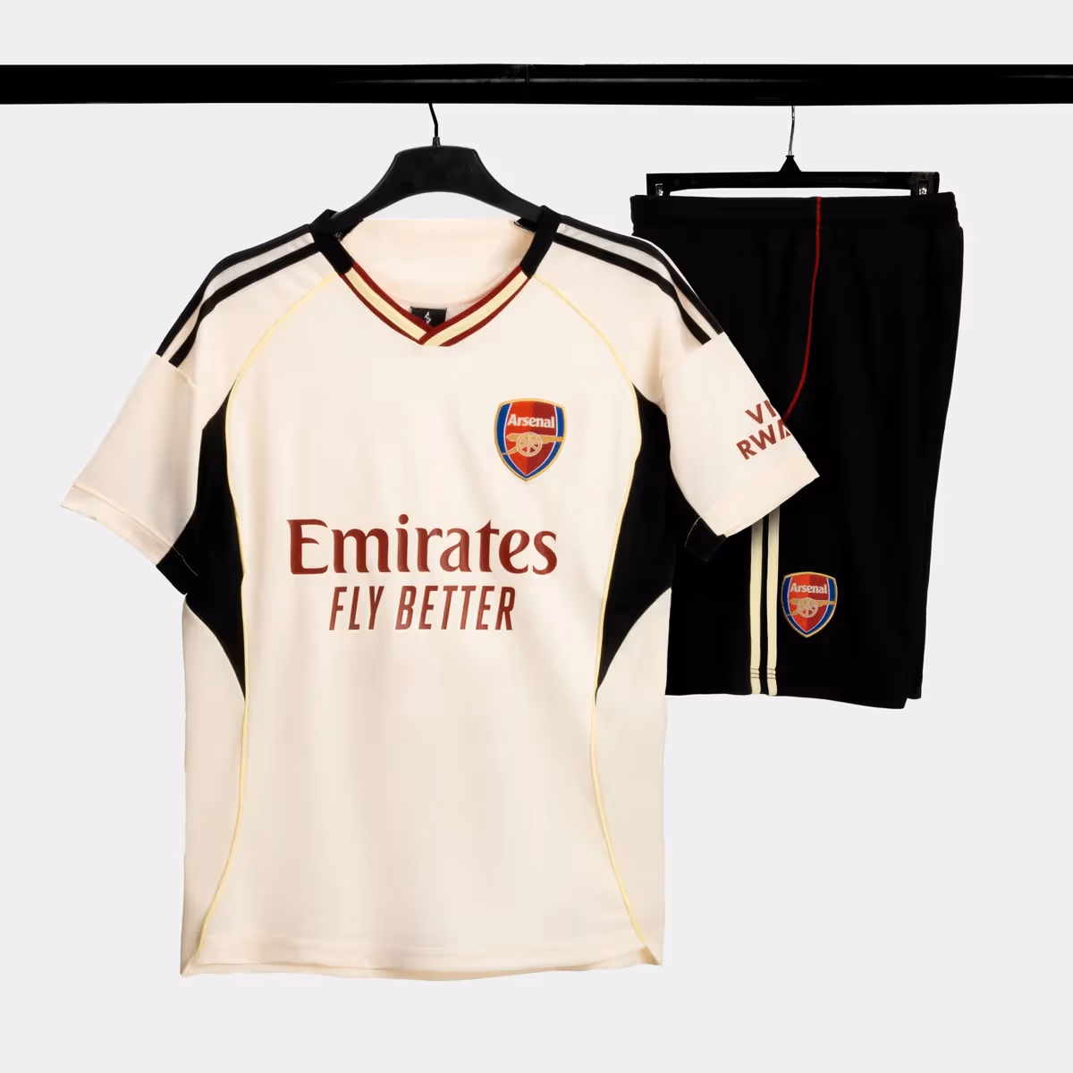 Bộ Quần Áo Bóng Đá Strivend Arsenal Kem Design SS26
