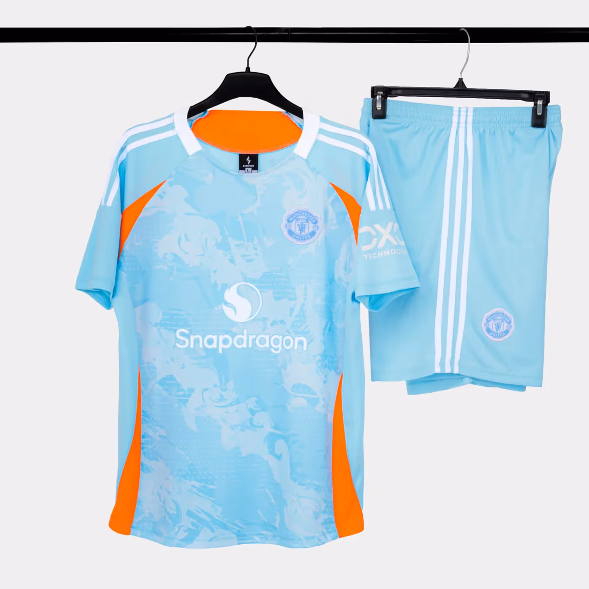 Bộ Quần Áo Bóng Đá Strivend Manchester United Thiên Thanh 24/25