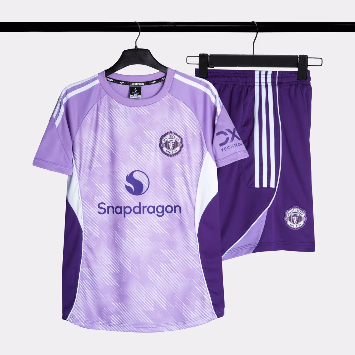 Bộ Quần Áo Bóng Đá Strivend Manchester United Tím Design SS26