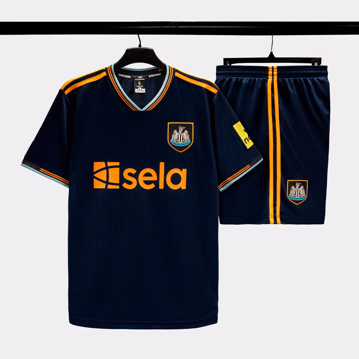 Bộ Quần Áo Bóng Đá Strivend Newcastle Xanh Đen Third Kit SS26