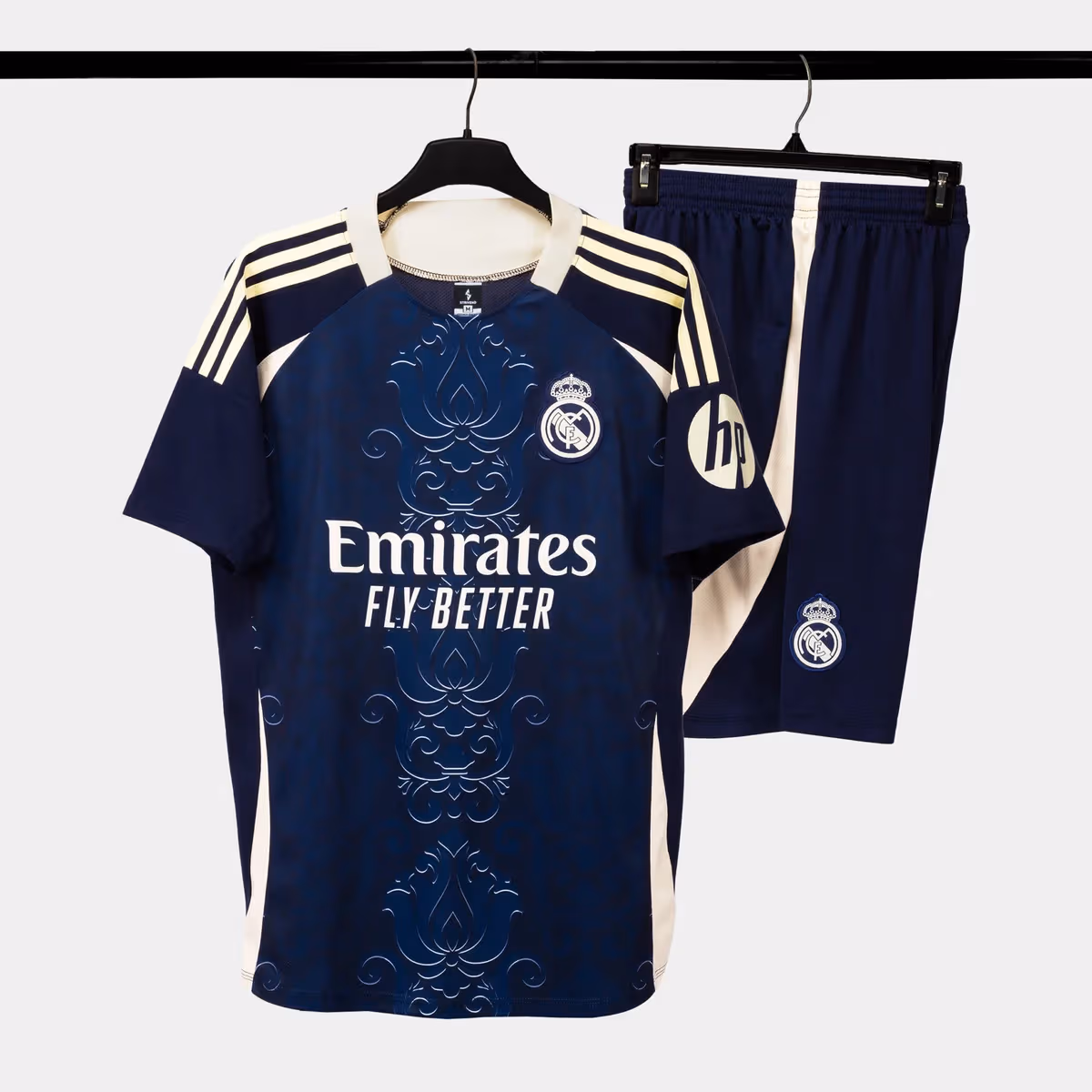 Bộ Quần Áo Bóng Đá Strivend Real Madrid Xanh 24/25
