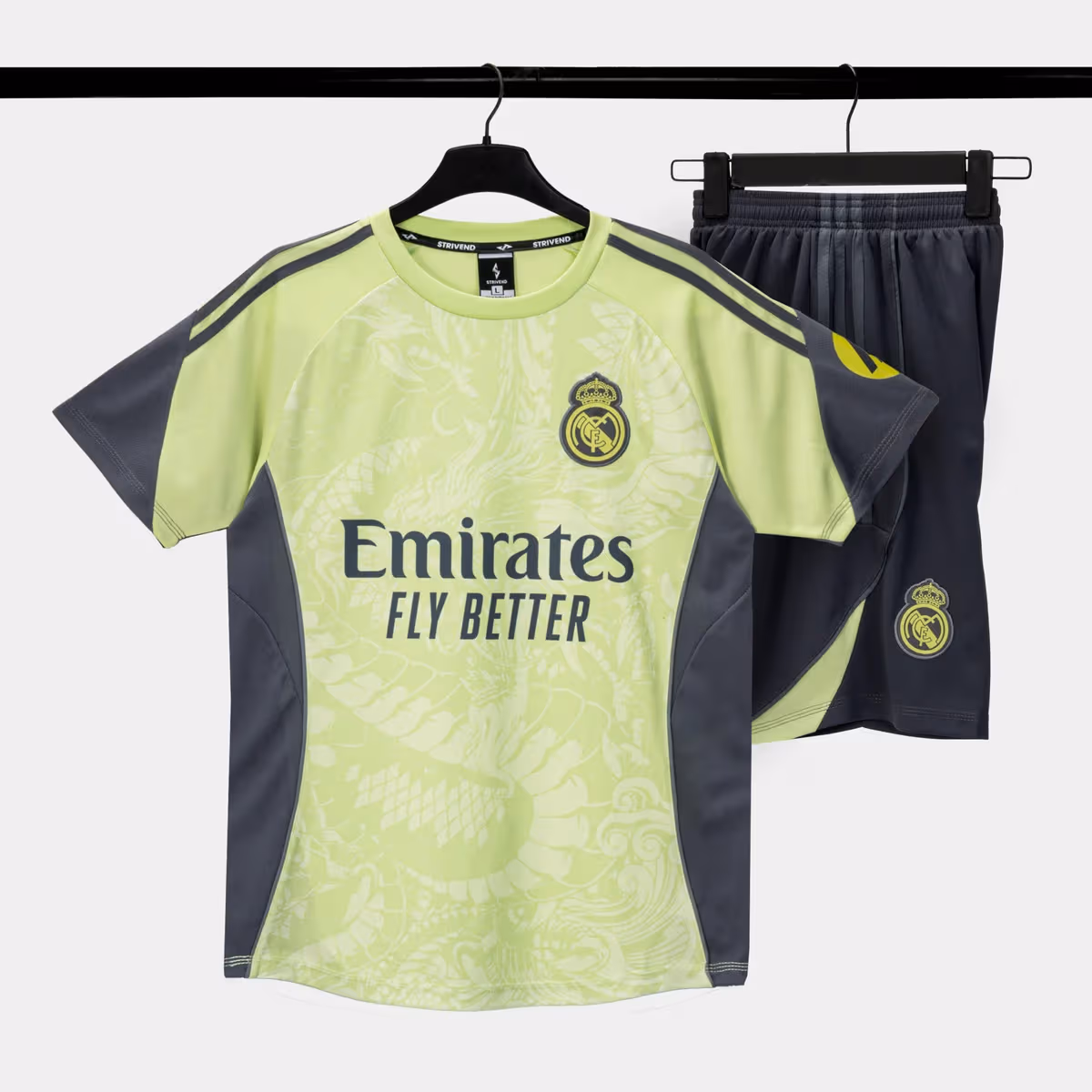 Bộ Quần Áo Bóng Đá Strivend Real Madrid Xanh Chuối Design SS26