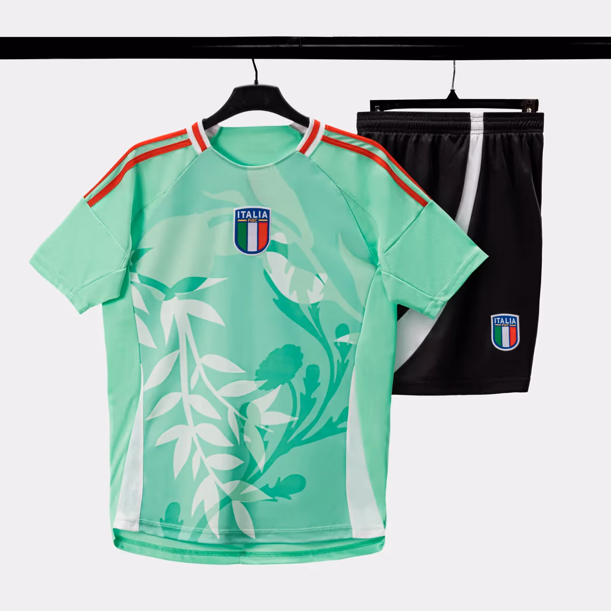 Bộ Quần Áo Bóng Đá Strivend Ý Xanh Away SS25