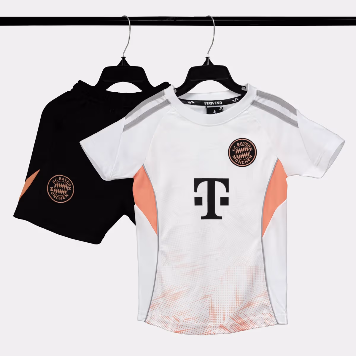 Bộ Quần Áo Bóng Đá Trẻ Em Strivend Bayern Munich Trắng Cam SS26