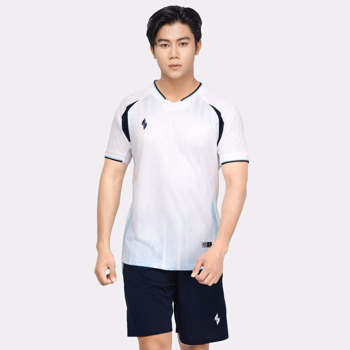 Bộ Quần Áo Bóng Đá Strivend V5 Trắng Xanh
