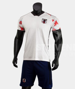 Quần áo bóng đá Strivend Nhật Bản Trắng WC22