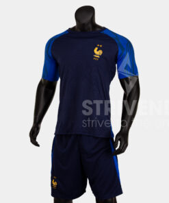 Quần áo bóng đá Strivend Pháp Training Xanh Đen WC22