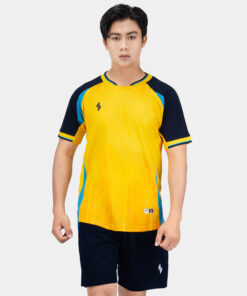 BO-QUAN-AO-BONG-DA-STRIVEND-V5-VANG