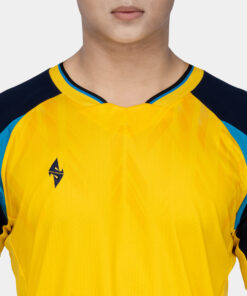 BO-QUAN-AO-BONG-DA-STRIVEND-V5-VANG