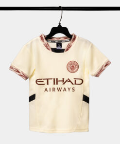BO-QUAN-AO-BONG-DA-STRIVEND-TRE-EM-MANCHESTER-CITY-KEM-DESIGN-SS25