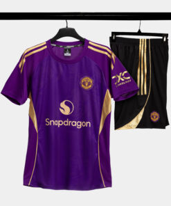 Bộ Quần Áo Bóng Đá Strivend Manchester United Hoa Hồng Tím SS26