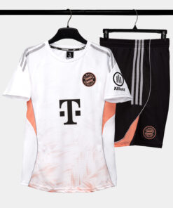 Bộ Quần Áo Bóng Đá Strivend Bayern Munich Trắng Cam SS26