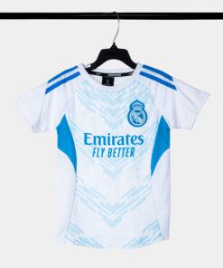 STRIVEND-TRE-EM-REAL-TRANG-XANH-YA-SS26