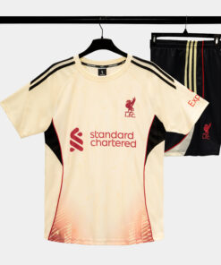 Bộ Quần Áo Bóng Đá Strivend Liverpool Kem Design SS26