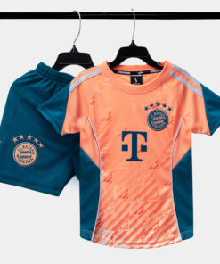 STRIVEND-TRE-EM-BAYERN-MUNICH-CAM-DAO-DESIGN-SS26