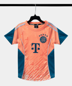 STRIVEND-TRE-EM-BAYERN-MUNICH-CAM-DAO-DESIGN-SS26