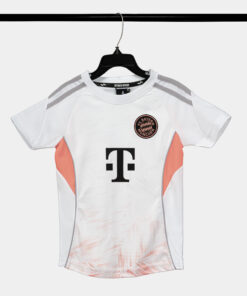 TRE-EM-STRIVEND-BAYERN-TRANG-CAM-SS26