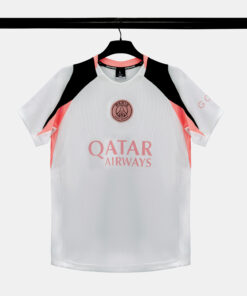 BO-QUAN-AO-BONG-DA-STRIVEND-TRANG-HONG-DESIGN-SS26