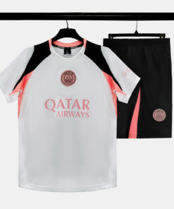 BO-QUAN-AO-BONG-DA-STRIVEND-TRANG-HONG-DESIGN-SS26