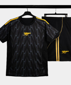 BO-QUAN-AO-BONG-DA-STRIVEND-ARSENAL-DEN-XAM-DESIGN-SS26