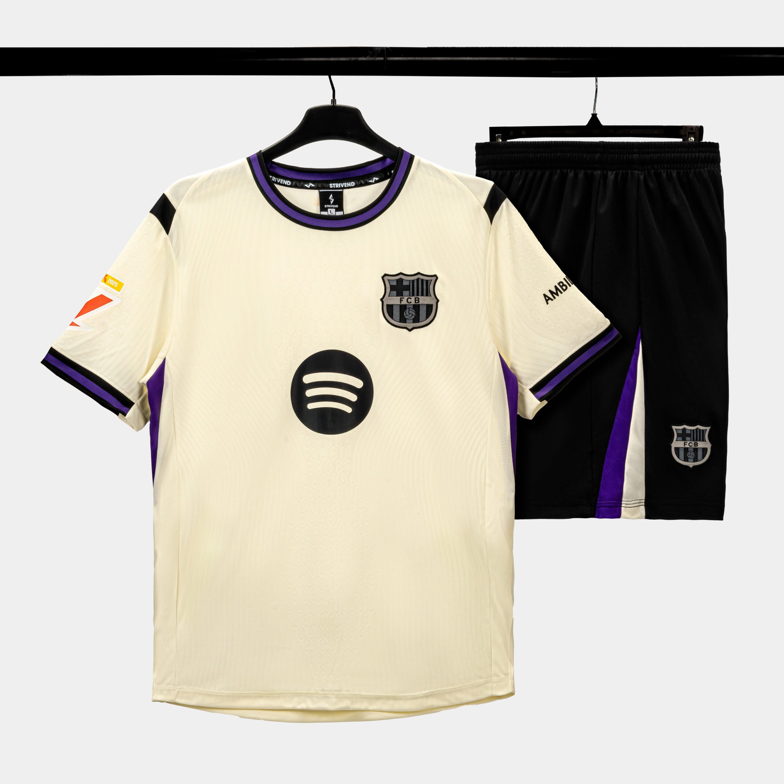 BO-QUAN-AO-BONG-DA-STRIVEND-BARCELONA-KEM-AWAY-SS26 BO-QUAN-AO-BONG-DA-STRIVEND-BARCELONA-KEM-AWAY-SS26