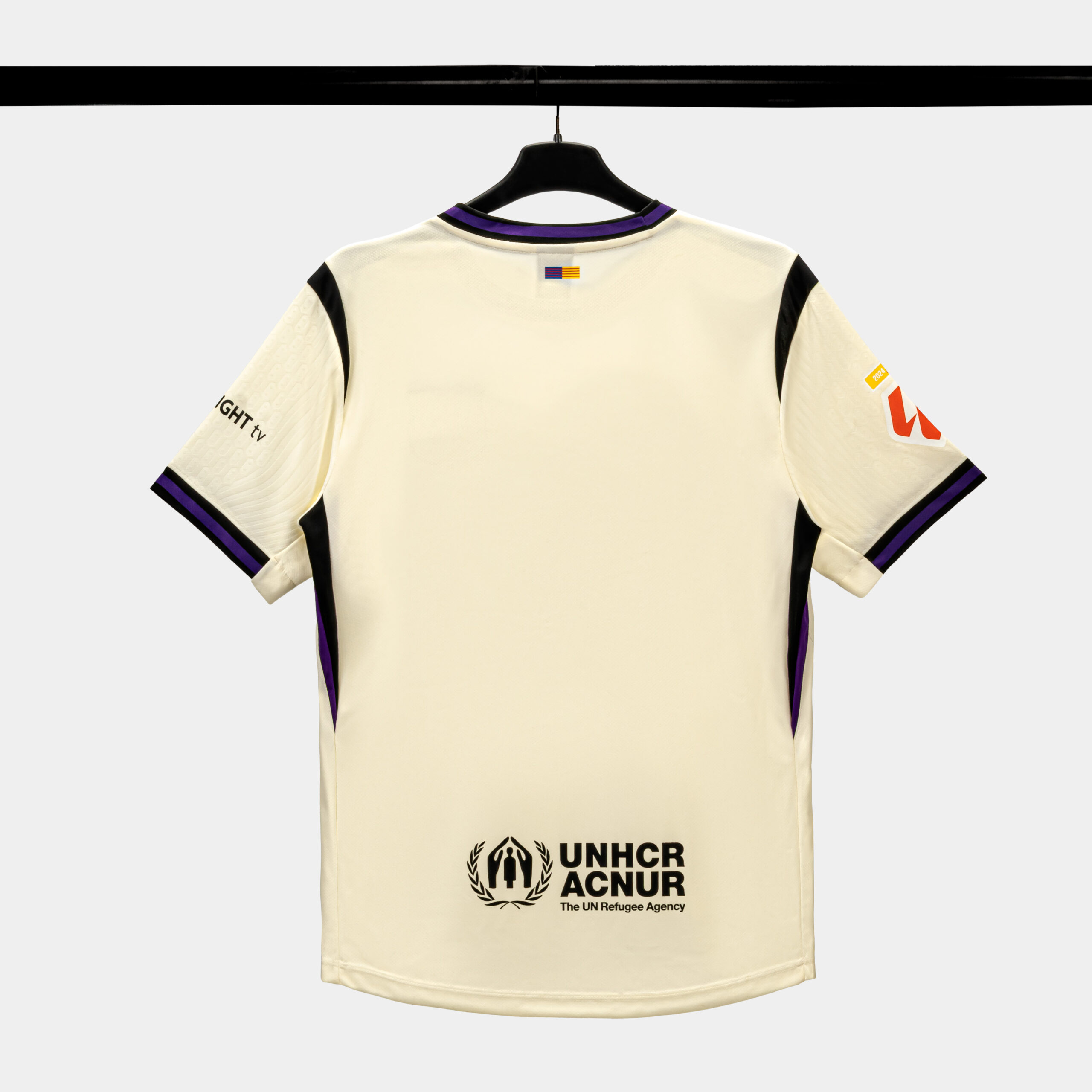 BO-QUAN-AO-BONG-DA-STRIVEND-BARCELONA-KEM-AWAY-SS26 BO-QUAN-AO-BONG-DA-STRIVEND-BARCELONA-KEM-AWAY-SS26