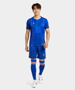 BO-QUAN-AO-BONG-DA-STRIVEND-V9-XANH-BICH