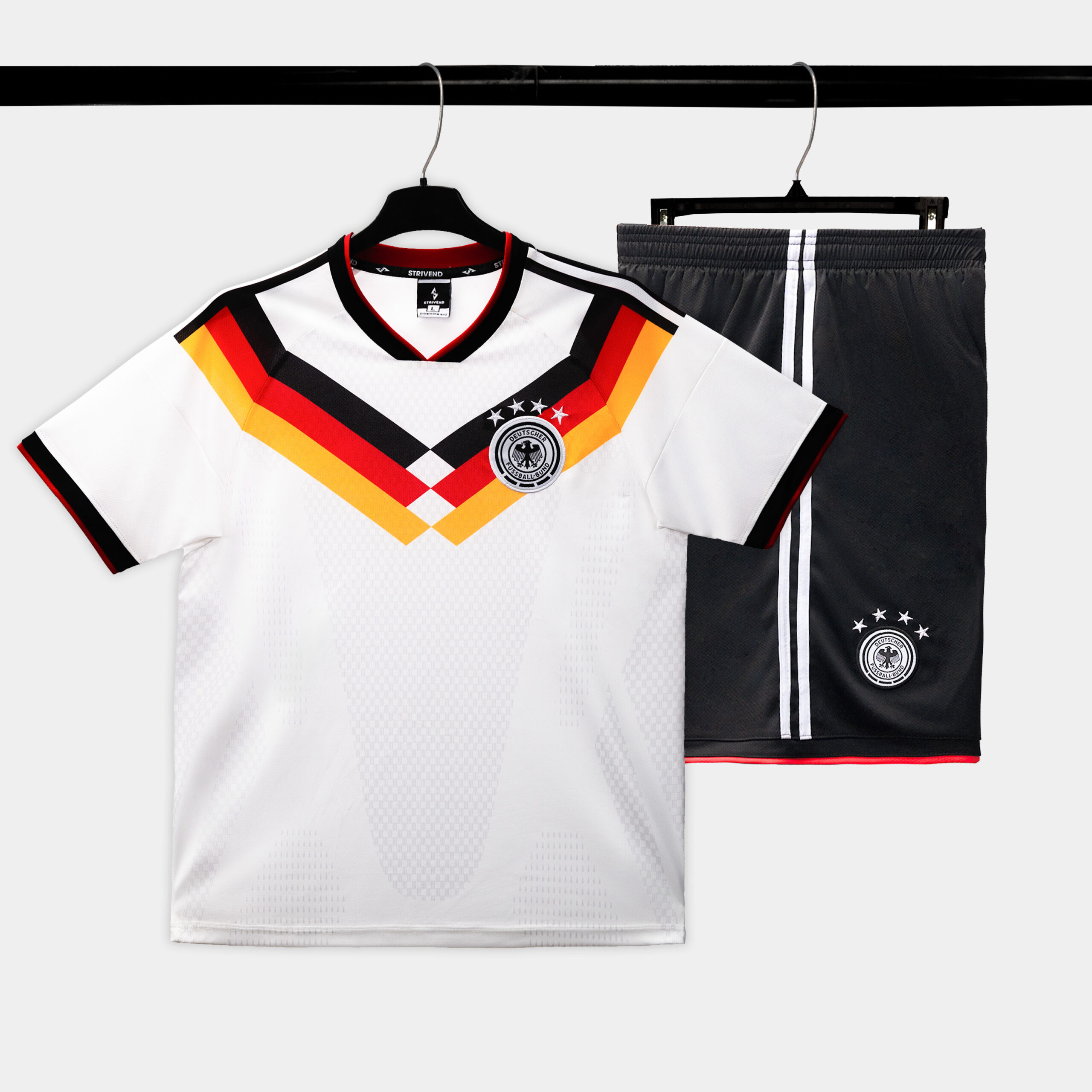 BO-QUAN-AO-BONG-DA-STRIVEND-DUC-TRANG-WC2026 BO-QUAN-AO-BONG-DA-STRIVEND-DUC-TRANG-WC2026