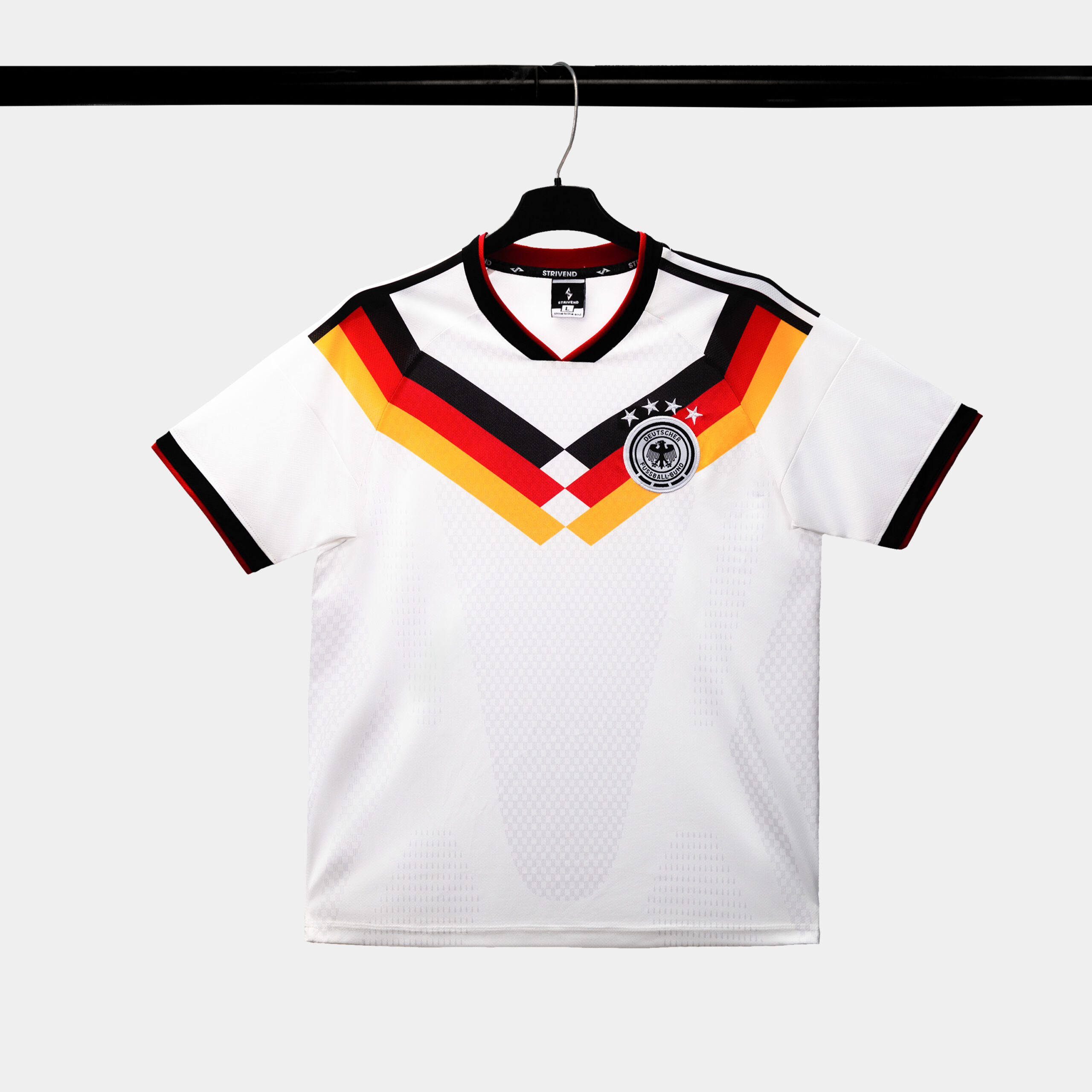 BO-QUAN-AO-BONG-DA-STRIVEND-DUC-TRANG-WC2026 BO-QUAN-AO-BONG-DA-STRIVEND-DUC-TRANG-WC2026